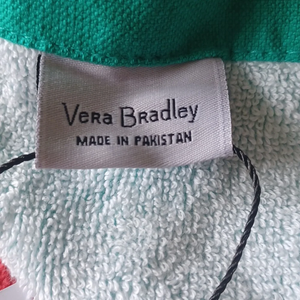 VERA BRADLEY BEACH TOWEL⛱️